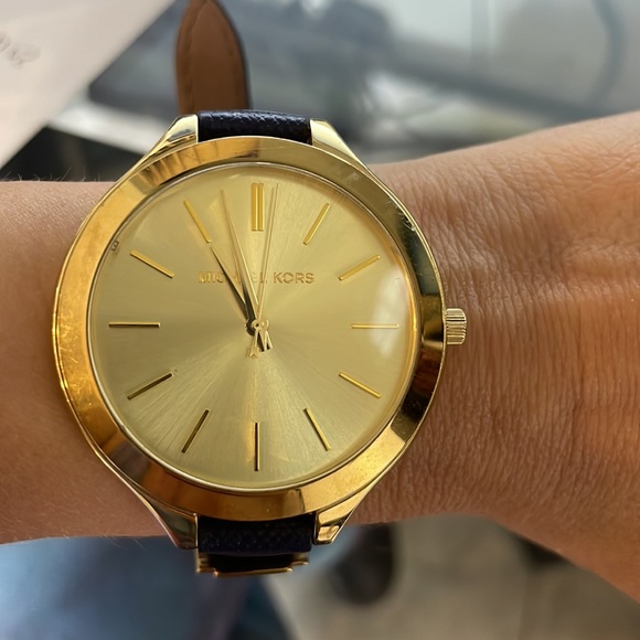 Michael Kors Gold Watch - Picture 3 of 3